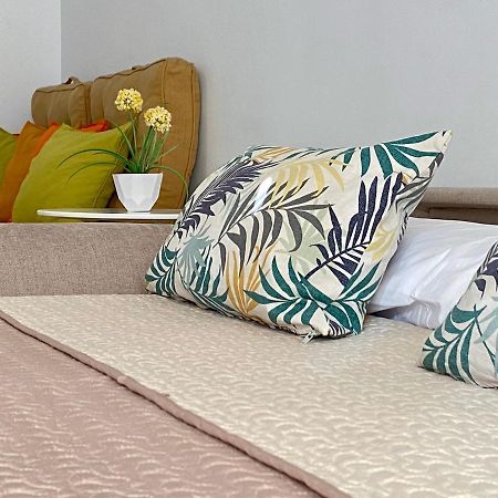 Studio With Access To The Garden. Open Pool. Beach Very Close. Wifi & Netflix Free Benalmádena Exterior foto