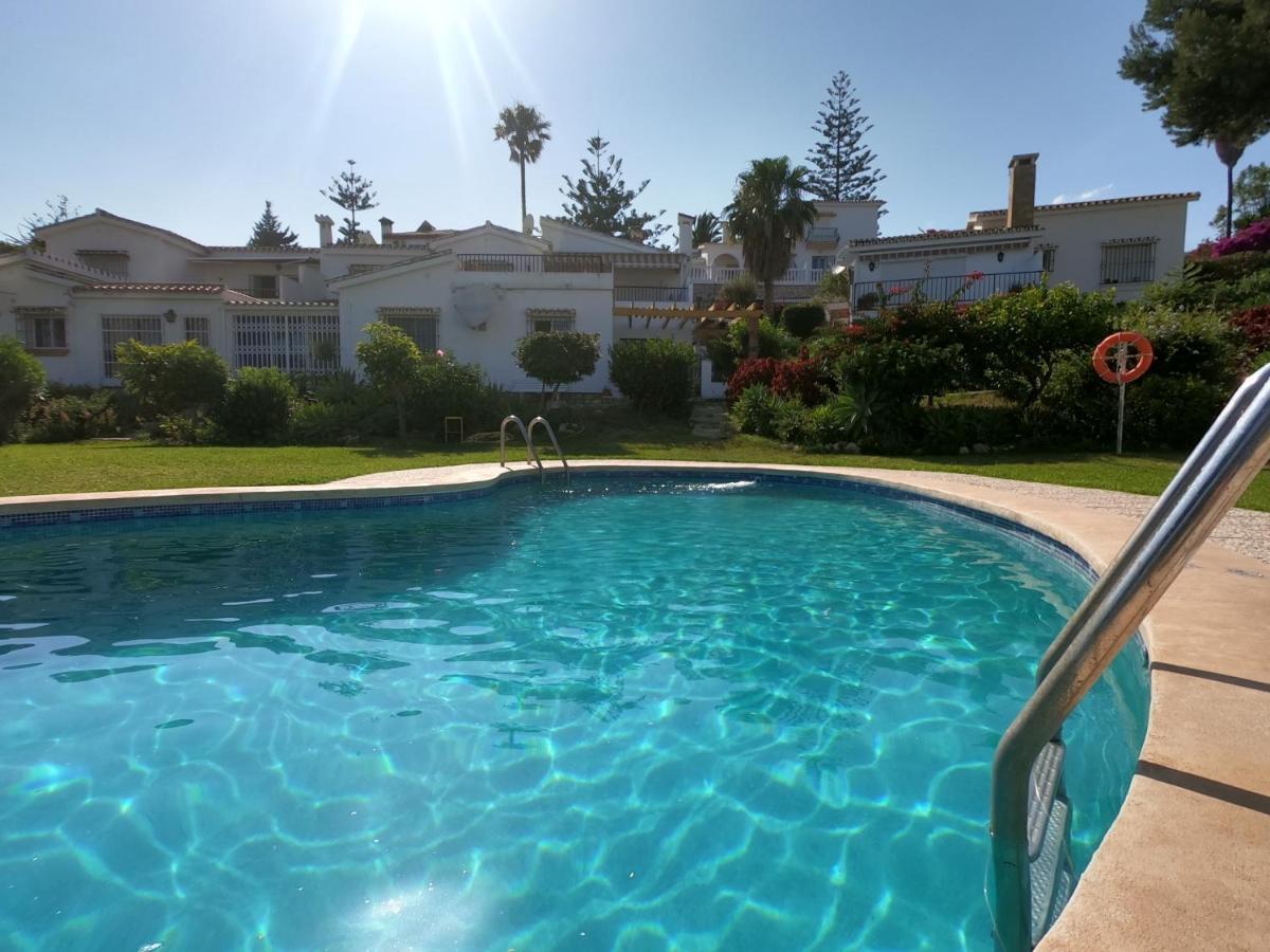 Studio With Access To The Garden. Open Pool. Beach Very Close. Wifi & Netflix Free Benalmádena Exterior foto