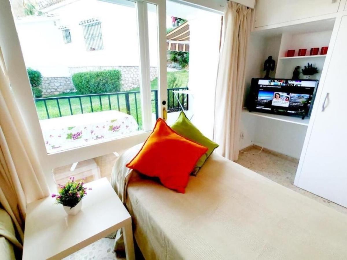 Studio With Access To The Garden. Open Pool. Beach Very Close. Wifi & Netflix Free Benalmádena Exterior foto